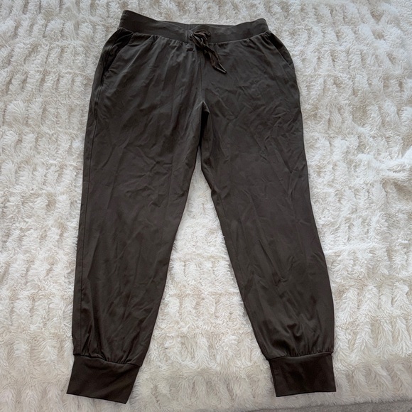 Libian- Jogger Pants - Picture 1 of 3
